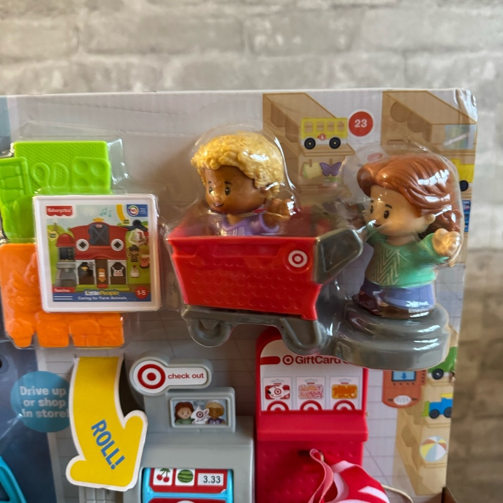 Fisher-Price Little People Target Run Playset - Picture 2 of 11